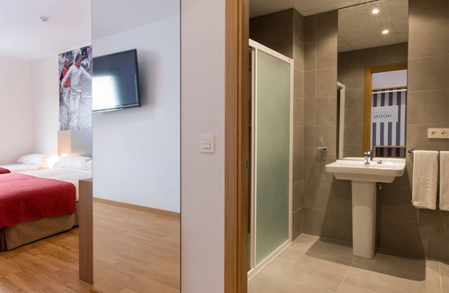 Ansoain Hostel | IRAIPE PAMPLONA HOSTAL