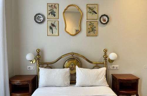 Antibes Old Town Hotel | Irin Hotel