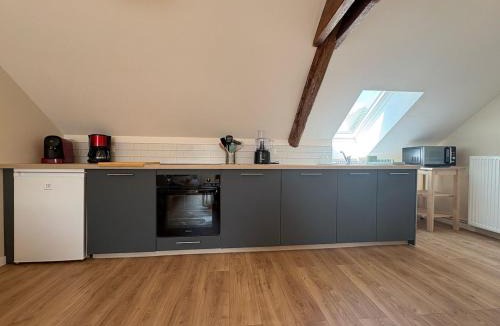 Saint-Martin-de-Brethencourt Apartment | Iris d'eau - Charming apartment village center