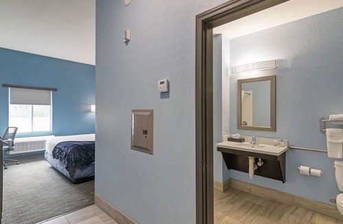 Garden City Hotel | Iris Garden Inn