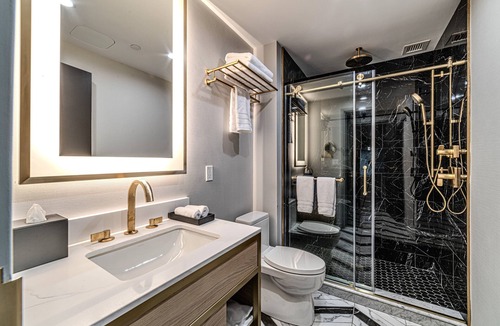 Coolidge Corner South Side Hotel | Iris Hotel Boston
