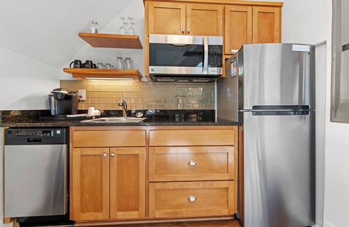 Waynesboro Resort | Iris Inn and Cabins