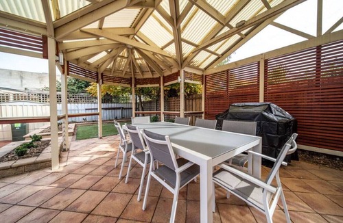 Adelaide Central Business District Cottage | ★Irma`s Place on Halifax★Wifi✔︎Nesprsso✔︎Parking✔︎