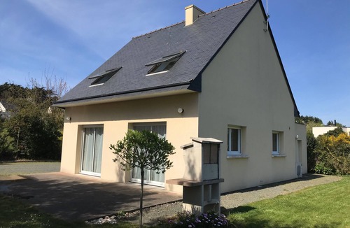 Planguenoual House | Iroise - jolie maison avec jardin proche plage