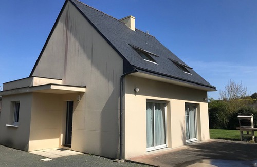 Planguenoual House | Iroise - jolie maison avec jardin proche plage