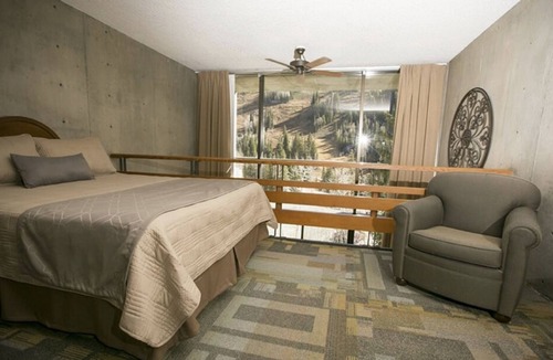 Salt Lake Mountain Resorts Cabin | Iron Blosam Suite! Available Only 1/24 -31/2026. Steps to Mountain