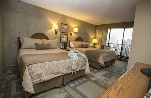 Salt Lake Mountain Resorts Cabin | Iron Blosam Suite! Available Only 1/24 -31/2026. Steps to Mountain