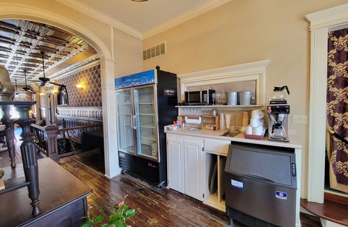 Blackwater House | Iron Horse Hotel