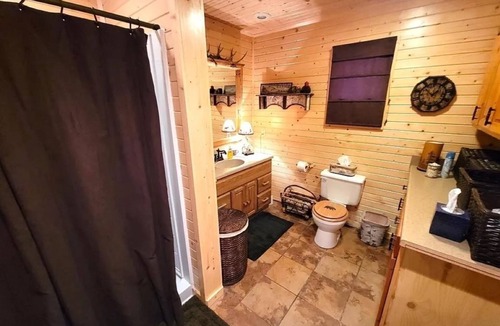 Iron River Cabin | Iron River Luxury Cabin with dock, firepit & deck