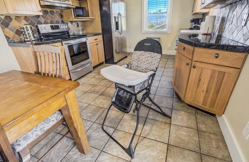 Briargate House | Iron View! Retreat w/Hot Tub & Mountain Views