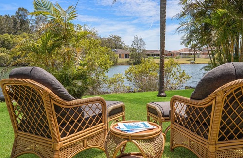 Forster House | Ironbark - Glorious waterfront