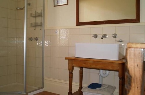 Dunolly Other | Ironbarks - Self Catered Farmstay