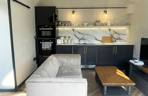 Ironbridge Apartment | Ironbridge Tiny Hideaway