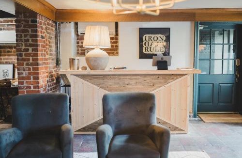 Old Town Fredericksburg Bed & Breakfast | Ironclad Inn and Bourbon Room