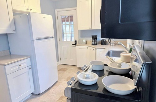 East Irondequoit House | Irondequoit Bay house: Spacious 3BR/2BA Getaway