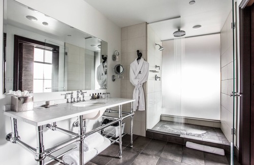 Indianapolis Hotel | Ironworks Hotel Indy