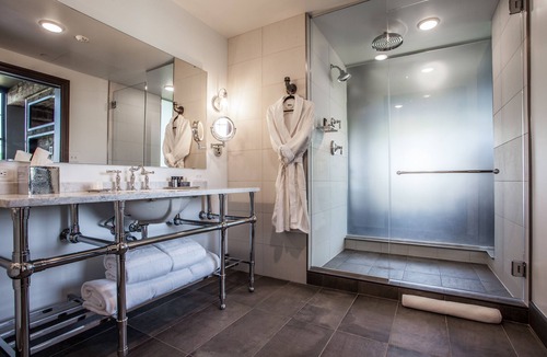 Indianapolis Hotel | Ironworks Hotel Indy