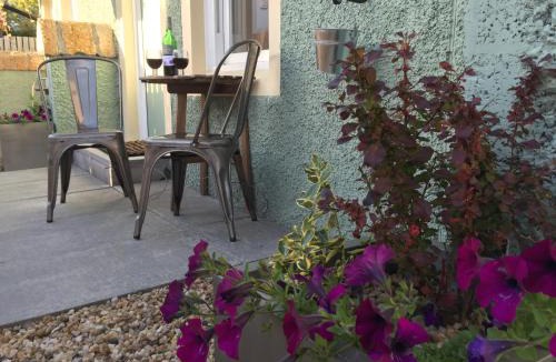 Irvine House | Irvine Bay