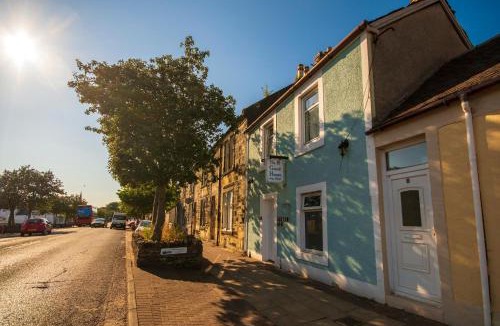 Irvine House | Irvine Riverside Guesthouse