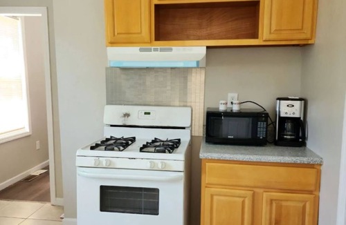 Irvington Apartment | Irvington Apartment