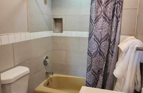 Irvington Apartment | Irvington Apartment