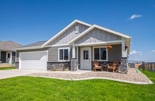 Rapid City House | Isaac’s Nook in the Hills