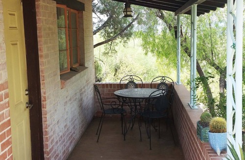 Catalina Foothills Estates House | Isabels House - Cozy Desert Retreat