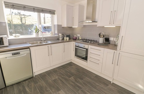 Dinas Cottage | Isallt