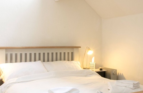 Rhiwbryfdir Bed & Breakfast | Isallt Guest House