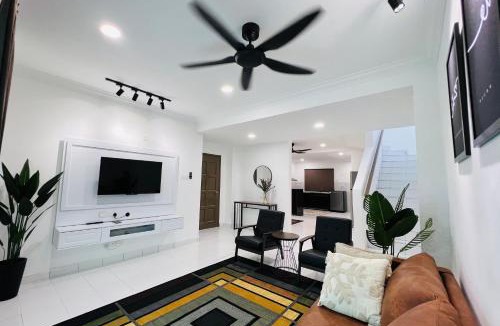 Alor Gajah House | Iseymia Homestay