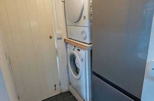 Bont Newydd House | Isfryn Holiday Let