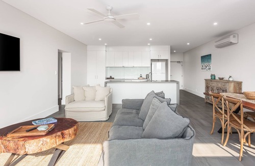 Huskisson Apartment | Ishtar Apartment 9- Best Water Views