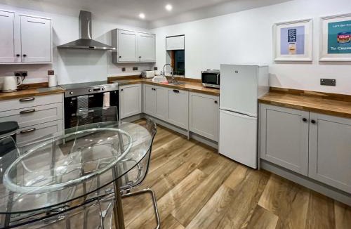 Glenisla House | Isla Cottage