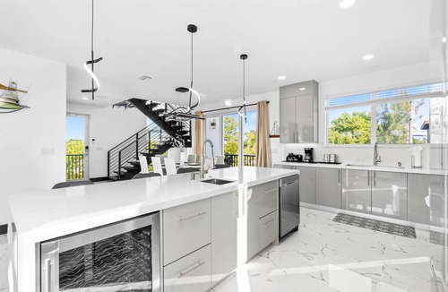Marathon Villa | Isla Sol ~ Waterfront Oasis ~ Pool ~ Dock ~ Kayaks