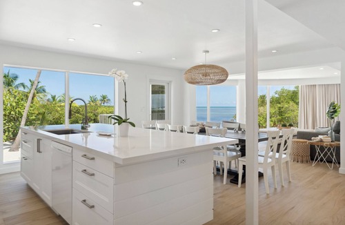 Islamorada House | Islamorada Beach Beachfront, Fire Pit & Pool