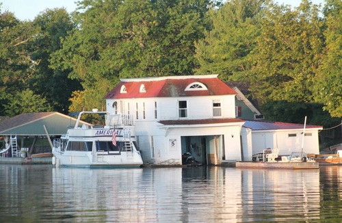 Wellesley Island Apartment | Island Boathouse w/boatslip