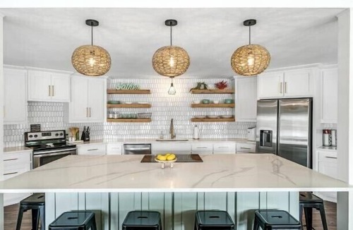 Murchison House | ISLAND DREAM! Chef's Kitchen! Boat rental! Maui mat/Kayak/SUP/game room
