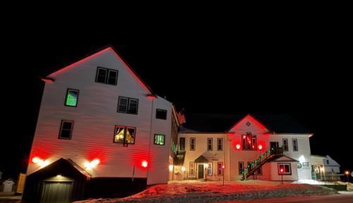 Island Falls Hotel | Island Falls Opera House Inn