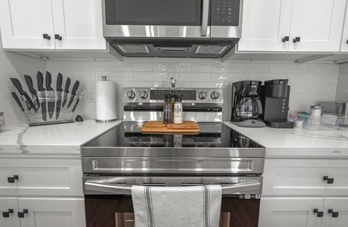 San Jacinto Apartment | Island Gems - Goldnn