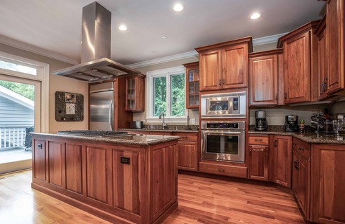 Delavan Lake House | Island Getaway on Delavan Lake