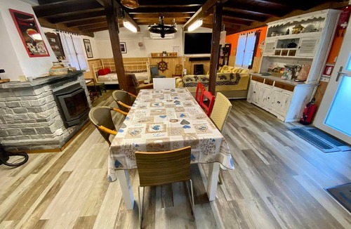 Grono House | Island holiday home