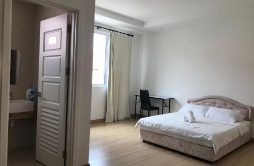 Bukit Kecil Hotel | Island Hostel Bayan Lepas Airport