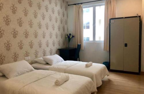 Bukit Kecil Hotel | Island Hostel Bayan Lepas Airport