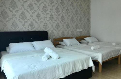 Bukit Kecil Hotel | Island Hostel Bayan Lepas Airport