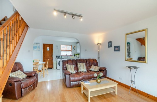 Whitby Cottage | Island In The Stream