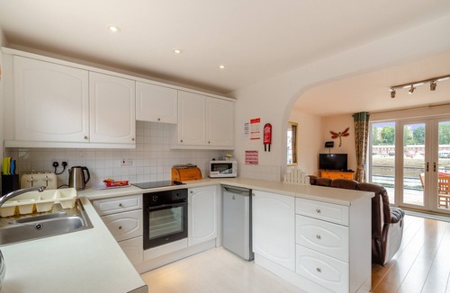 Whitby Cottage | Island In The Stream