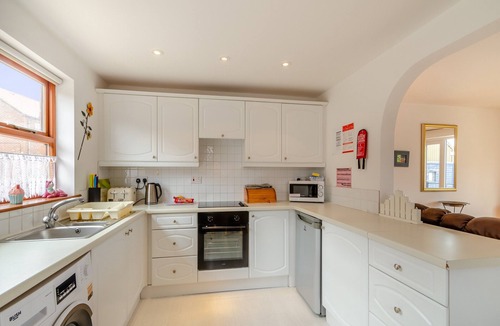 Whitby Cottage | Island In The Stream