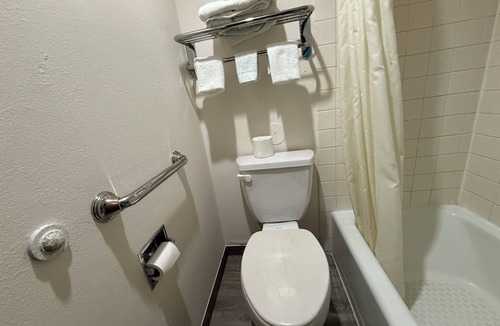Grand Island Hotel | Island Inn