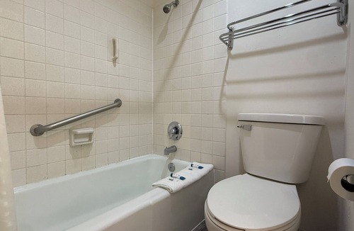 Grand Island Hotel | Island Inn