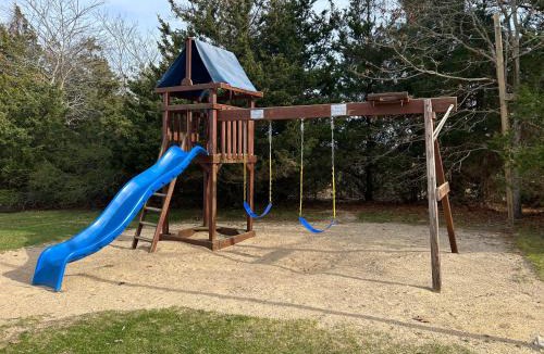 Oak Bluffs Hotel | Island Inn